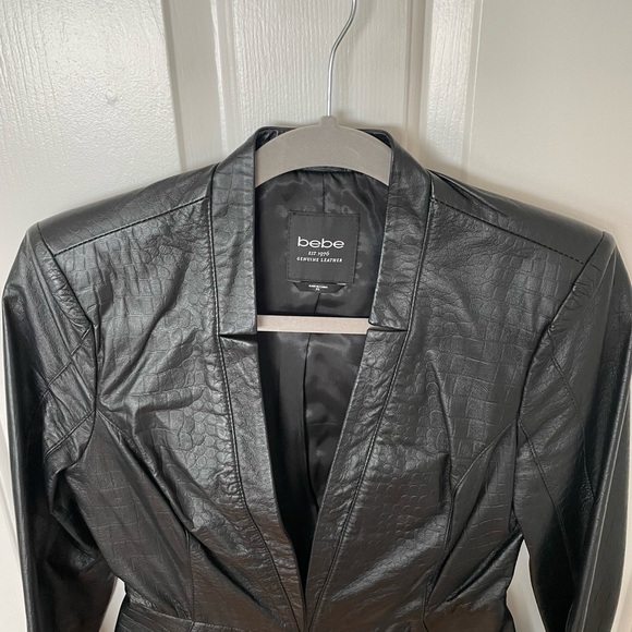 New Bebe Women's peplum black genuine leather blazer jacket XS - Picture 3 of 9